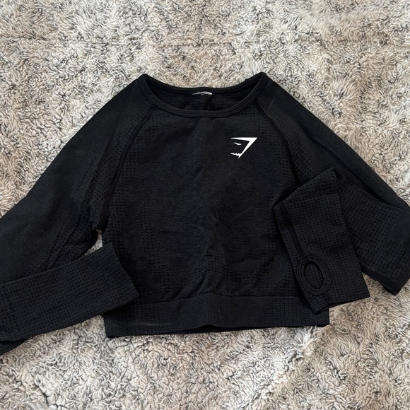 Gymshark Tops - Gymshark Black Long Sleeve Crop Top
